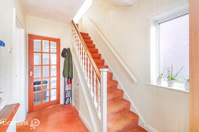 3 Bedroom Semi-Detached House For Sale In Whitehill Road, Brinsworth, S60