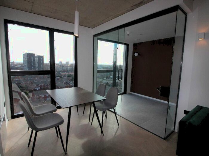 2 Bedroom Apartment To Rent In St George's Gardens, A Spinners Way, M15