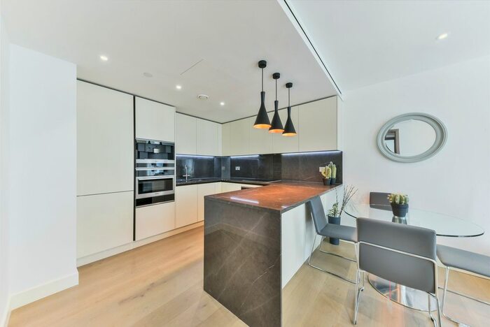 2 Bedroom Flat To Rent In Vaughan Way, London, E1W