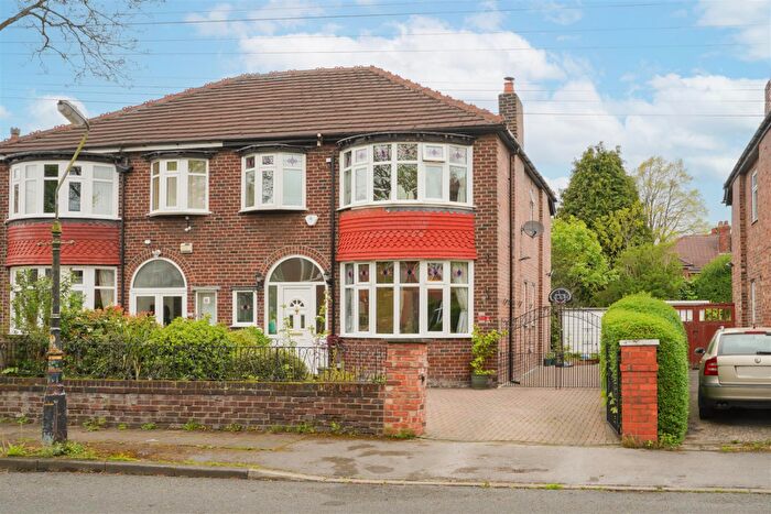 4 Bedroom Semi-Detached House For Sale In Brooks Road, Old Trafford, M16