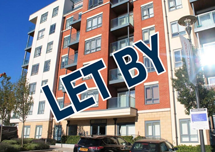 2 Bedroom Flat To Rent In East Drive, Beaufort Park, NW9