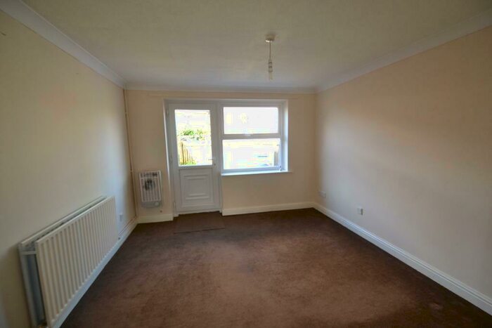 1 Bedroom Maisonette To Rent In Blackburn Avenue, Brough, HU15
