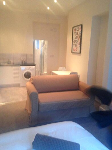 Studio To Rent In Burt Street, Cardiff, CF10