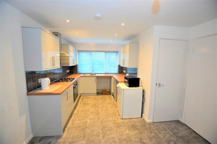 3 Bedroom Terraced House To Rent In Ayton Close, Nottingham NG2