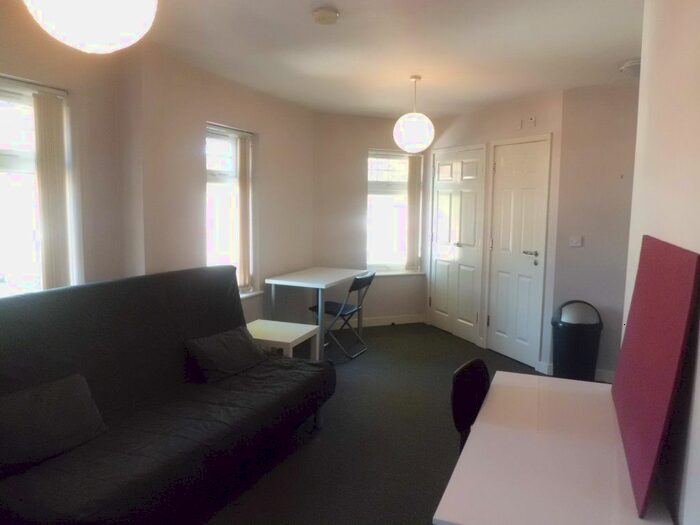 Studio To Rent In Bristol Road, Selly Oak, Birmingham B29