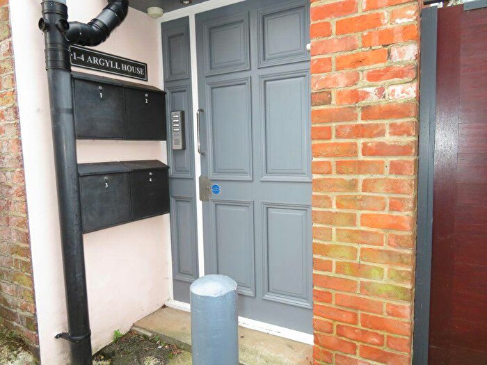 1 Bedroom Apartment To Rent In North Chingford, E4