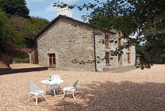 4 Bedroom Country House For Sale In Church House, Hundred House, Llandrindod Wells, LD1