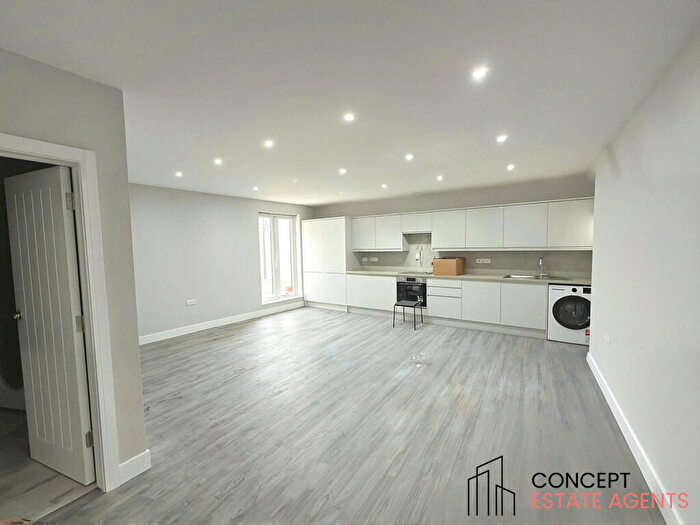 1 Bedroom Apartment To Rent In Cavendish House, Cavendish Avenue, New Malden, Surrey, KT3