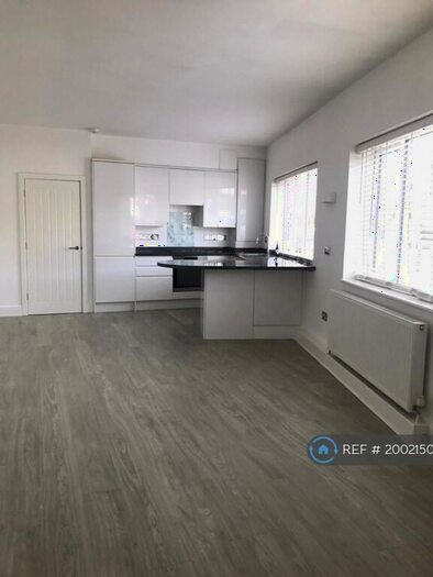 1 Bedroom Flat To Rent In Gloucester House, Orpington, BR6