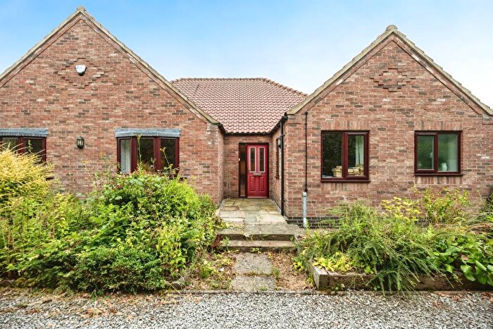 3 Bedroom Detached Bungalow For Sale In Amethyst Lane, Eastrington, Goole, DN14