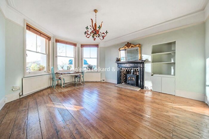 2 Bedroom Flat To Rent In Spencer Road, London, W4