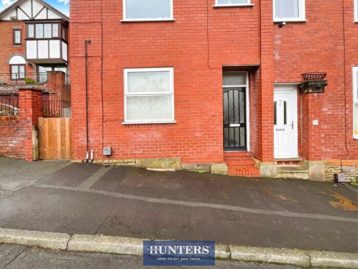 1 Bedroom Flat For Sale In Hough Hill Road, Stalybridge, SK15