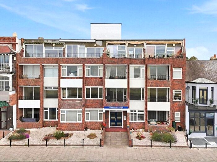 2 Bedroom Apartment To Rent In Eastern Esplanade, Thorpe Bay, Essex, SS1