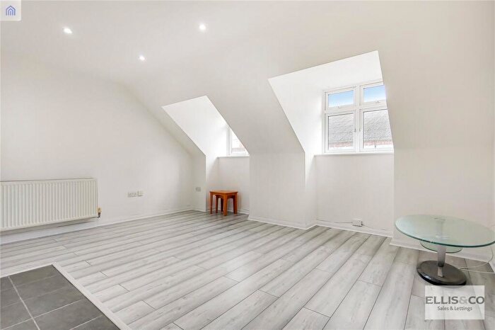 2 Bedroom Apartment To Rent In High Mead, Harrow, HA1