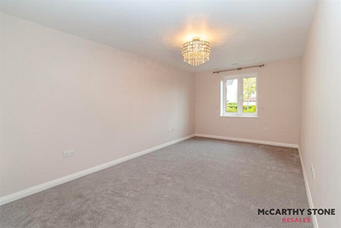 2 Bedroom Apartment For Sale In Valley Court, Longsight Road, Ramsbottom, Bury, BL0