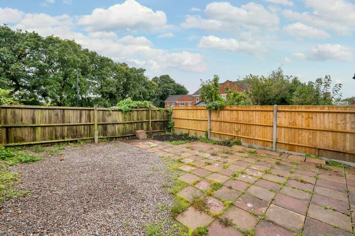 3 Bedroom Terraced House For Sale In Redbridge Hill, Millbrook, Southampton, SO16