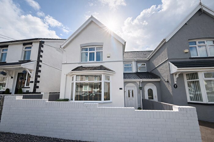 4 Bedroom Semi Detached House For Sale In Alfred Street, Gilfach Goch, Gilfach Goch, CF39