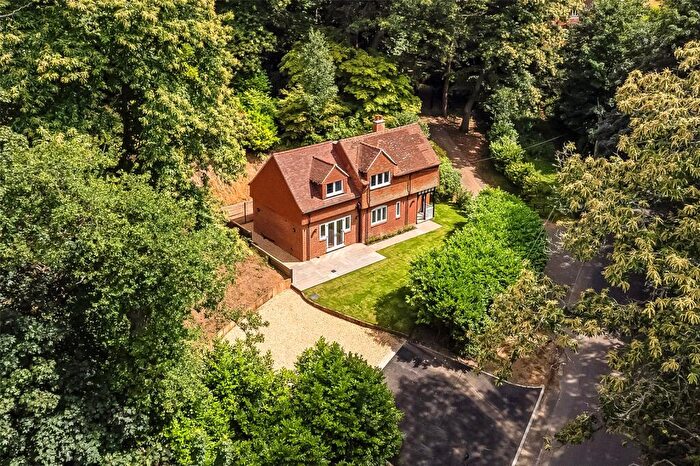 2 Bedroom Detached House To Rent In Sample Oak Lane, Chilworth, Guildford, Surrey, GU4