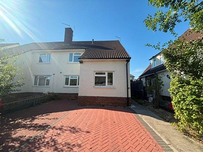 2 Bedroom Maisonette To Rent In Highview Road, Bristol, BS15