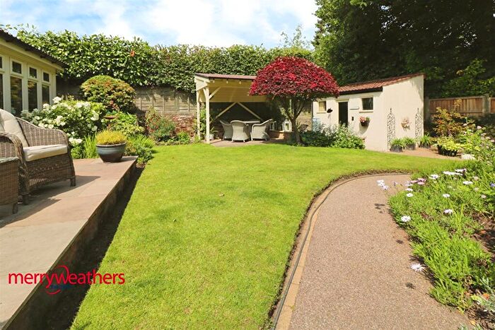 3 Bedroom Cottage For Sale In Worksop Road, Aston, Sheffield, S26
