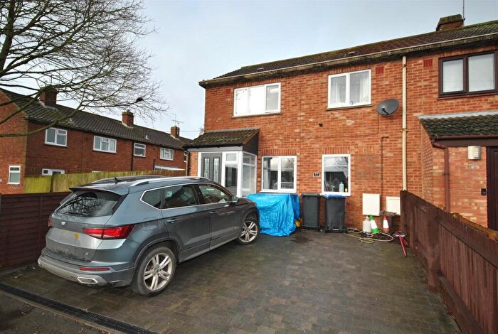 3 Bedroom End Of Terrace House For Sale In Eastern Avenue South, Northampton, NN2