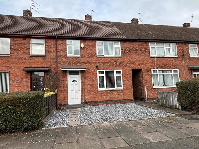 3 Bedroom Town House For Sale In Pickwell Close, New Parks, LE3