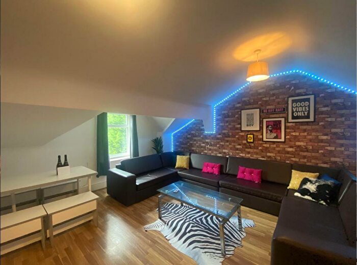 10 Bedroom Semi-Detached House To Rent In Aubrey Road, Fallowfield, Manchester, M14