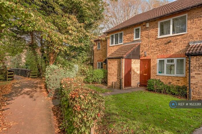 1 Bedroom Maisonette To Rent In Bairdclose, Berkshire, SL1