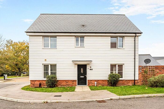 4 Bedroom Detached House For Sale In Cavalry Close, Canterbury, CT1