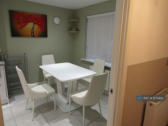 4 Bedroom Semi-Detached House To Rent In Winstanley Road, Manchester, M40