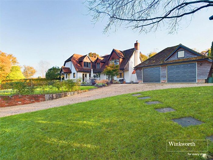 5 Bedroom Detached House For Sale In Rotten Row, Tutts Clump, Reading, Berkshire, RG7