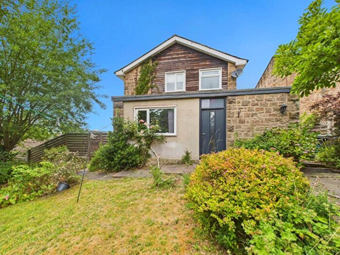 3 Bedroom Detached House For Sale In Rutland Street, Matlock, DE4