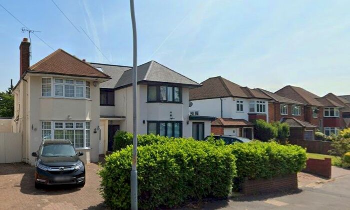 2 Bedroom Maisonette To Rent In Joel Street, Pinner, Greater London, HA5