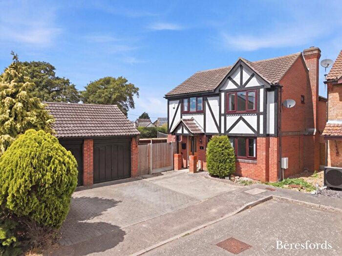 4 Bedroom Detached House For Sale In Wick Farm Road, St. Lawrence, CM0