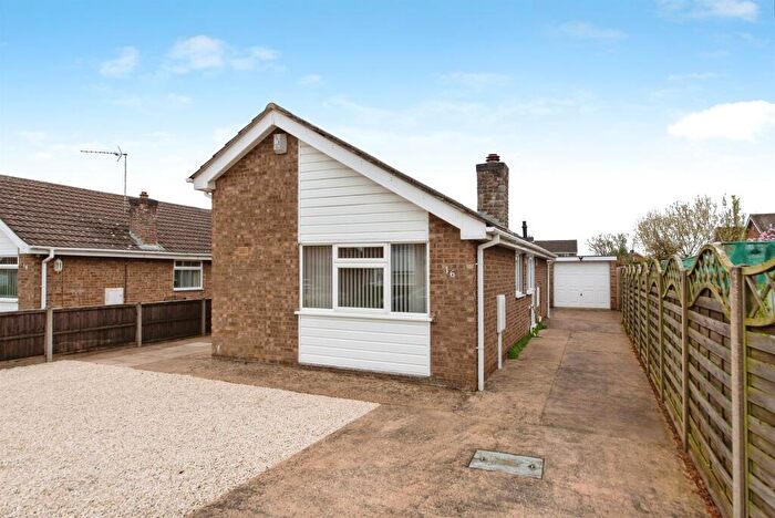 3 Bedroom Detached Bungalow For Sale In Durham Avenue, Sleaford, NG34
