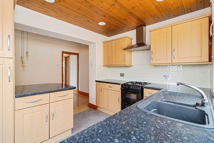 2 Bedroom Semi-detached Bungalow For Sale In Carlton Drive, Preston, Paignton, TQ3