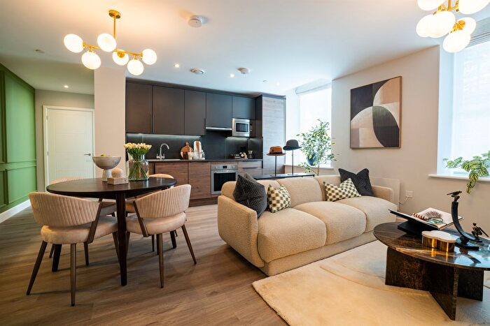 1 Bedroom Flat For Sale In County Apartments, Walton Street, Aylesbury, HP20