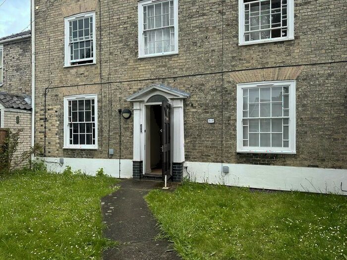 1 Bedroom Flat To Rent In St Marys Street, Bungay, NR35