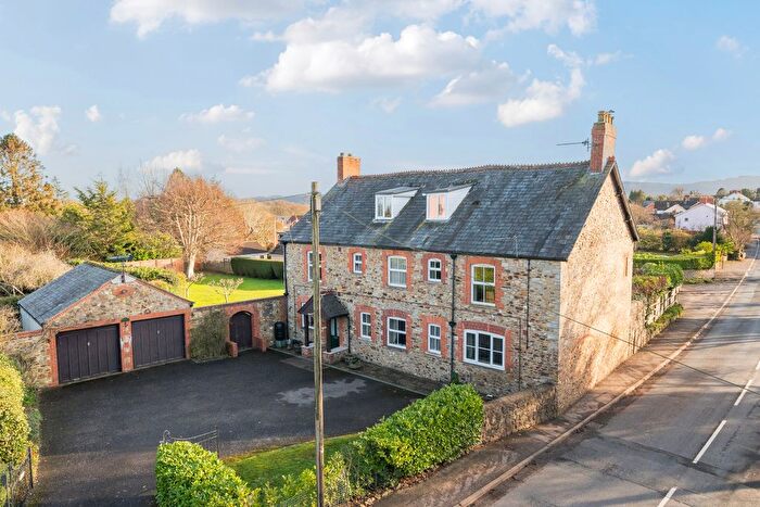 5 Bedroom Detached House For Sale In Staplehay, Trull, Taunton, TA3