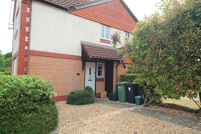 1 Bedroom Property To Rent In Wheatfield Drive, Bradley Stoke, Bristol, BS32