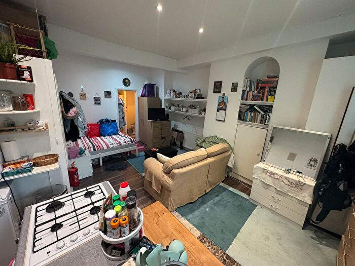 Studio To Rent In Malden Road, London, NW5