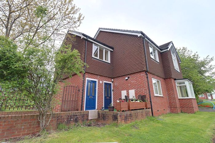 3 Bedroom Flat To Rent In Penkvale Road, Stafford, ST17
