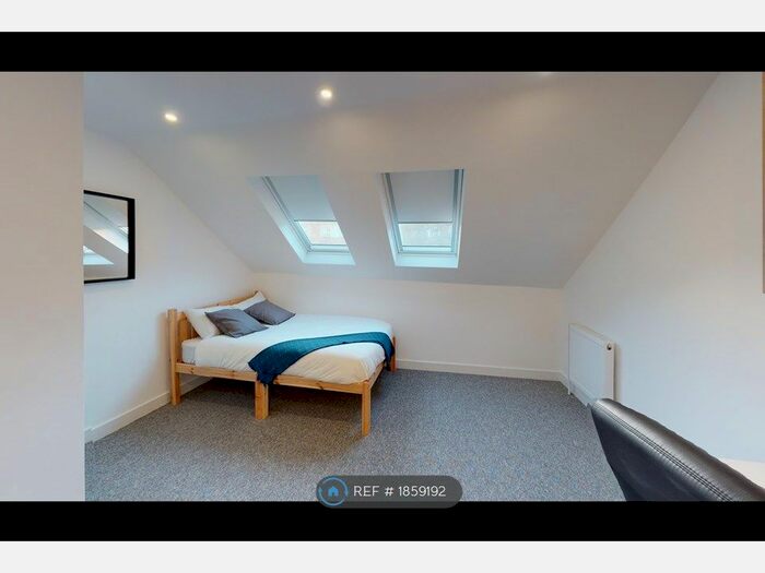 7 Bedroom Terraced House To Rent In Green Road, Southsea, PO5