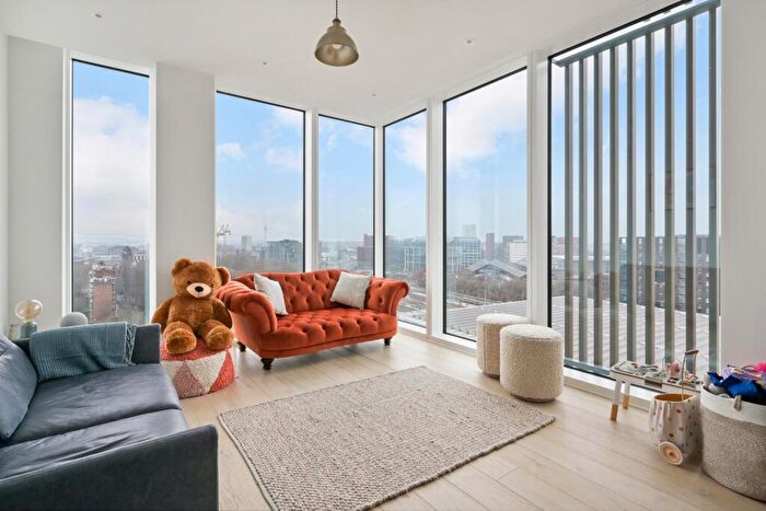 2 Bedroom Flat To Rent In Grand Central Apartments, King's Cross, NW1