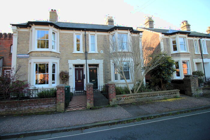 1 Bedroom Flat To Rent In Chichester, PO19