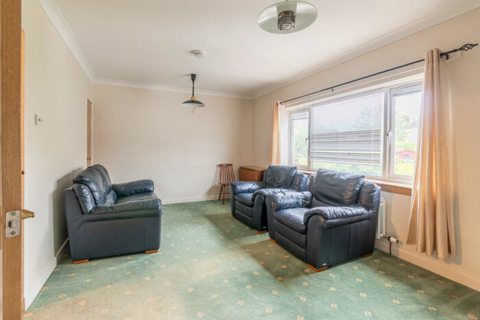 2 Bedroom Flat To Rent In Caiystane Gardens Edinburgh United Kingdom, EH10