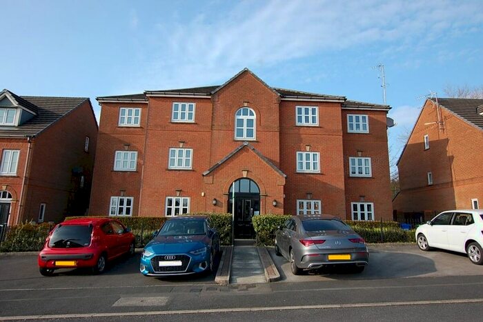 2 Bedroom Flat To Rent In Lower Carrs, Ashton-Under-Lyne, OL6