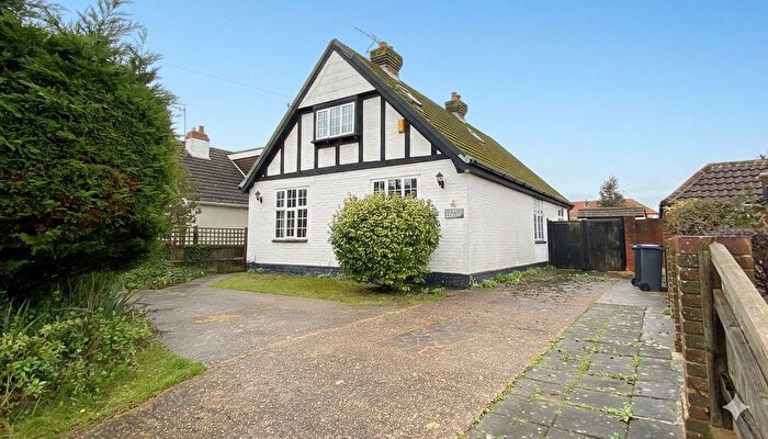 4 Bedroom Detached House For Sale In Grinstead Lane, Lancing, West Sussex, BN15