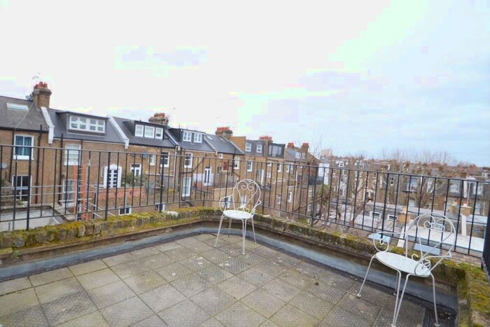 3 Bedroom Flat To Rent In Sevington Street, London, W9