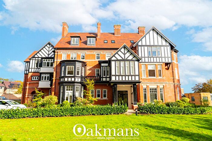 3 Bedroom Flat For Sale In New House Farm Drive, Northfield, Birmingham, West Midlands, B31